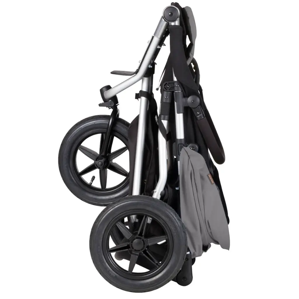Mountain-Buggy-silver-colour-urban-jungle-buggy-in-folded-mode.webp